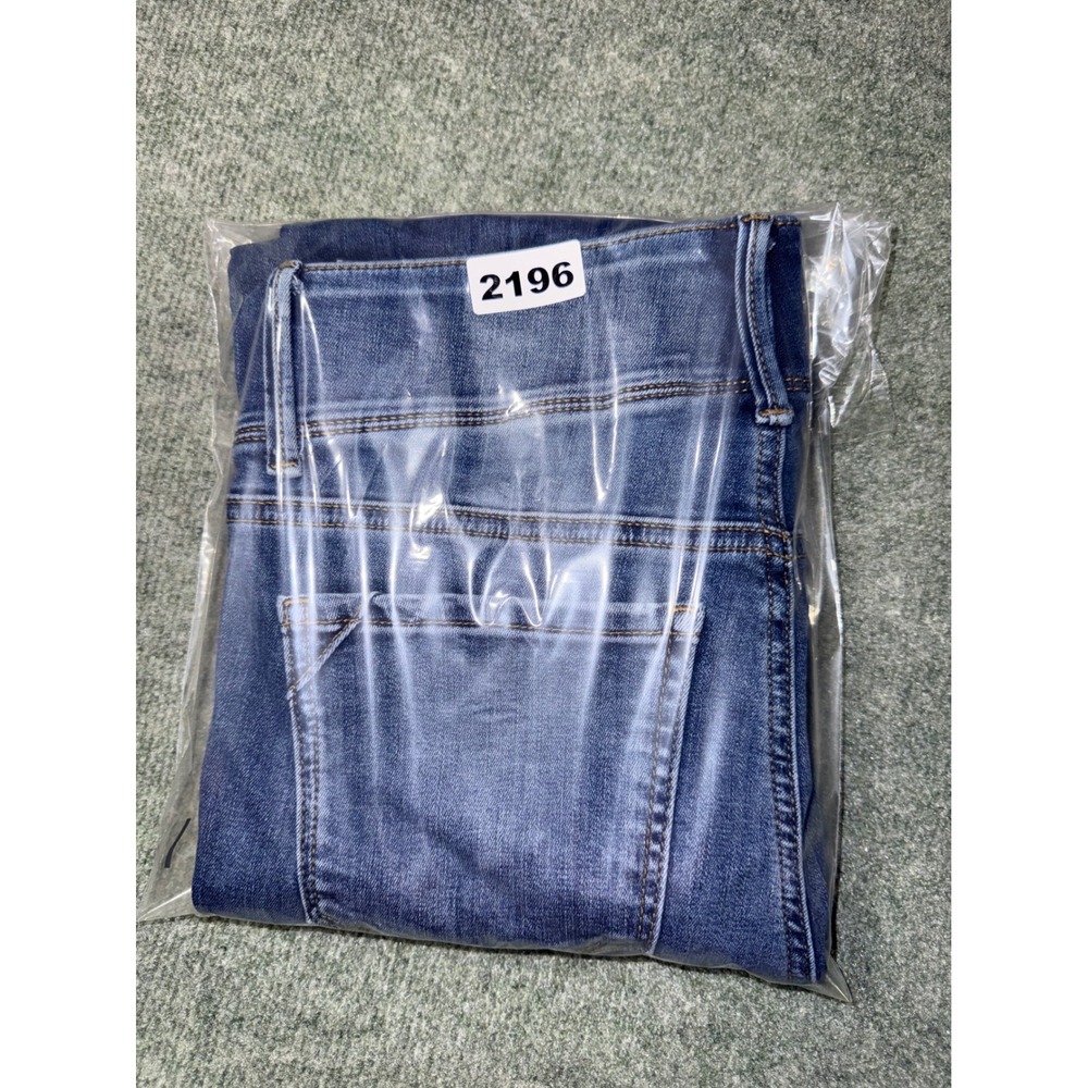 Apt. 9 Straight Leg Jeans Women's Size 4 Blue  High Rise Double Button